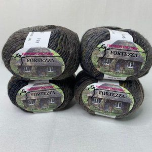 Trendsetter Yarns Fortezza Wool Blend Yarn